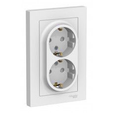 Розетка двухместная с рамкой Schneider Electric ATLASDESIGN, скрытый монтаж, с заземлением, со шторками, винтовые клеммы, белый Розетка двухместная с рамкой Schneider Electric ATLASDESIGN, скрытый монтаж, с заземлением, со шторками, винтовые клеммы, белый